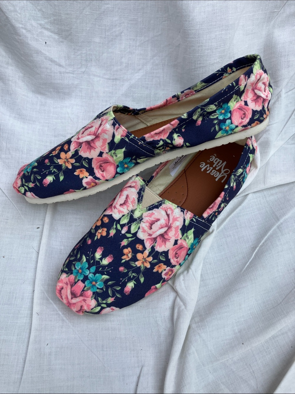 Bloom and be Flowerful Yes We Vibe 9.5 women’s slip on shoes EU41 floral slipper